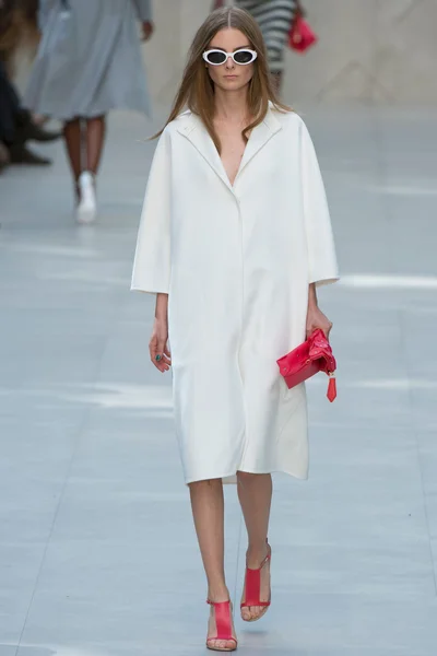Look 24